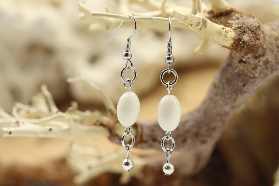 Boucles d'oreilles stainless avec pierre de coquillage - BO046