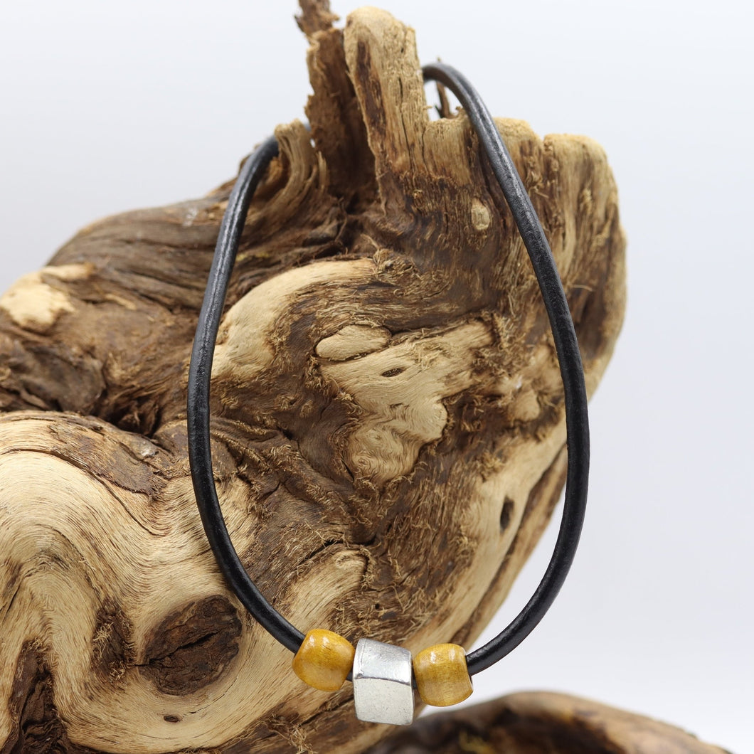 Collier homme cuir noir avec pendentifs bois et stainless - 17